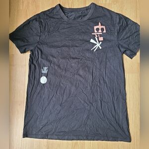 Lululemon justin broadbent shirt